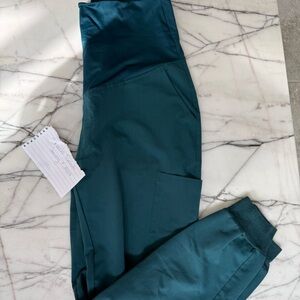 Mandala large maternity scrub joggers